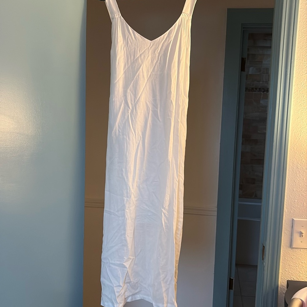 Love Stitch size small white dress